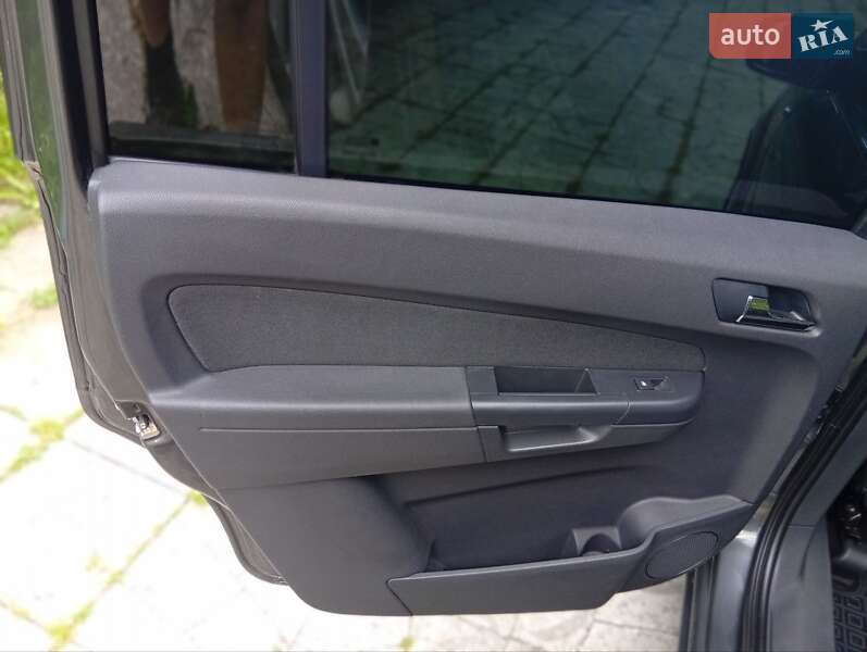 Минивэн Opel Zafira 2010 в Бережанах фото 8 Минивэн Opel Zafira 2010 в Бережанах