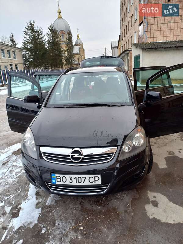 Opel Zafira 2010