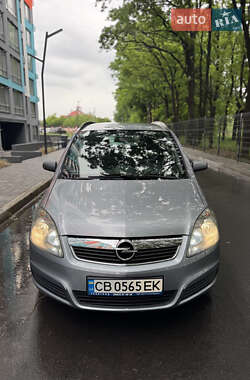 Минивэн Opel Zafira 2006 в 