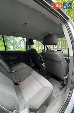 Минивэн Opel Zafira 2006 в 