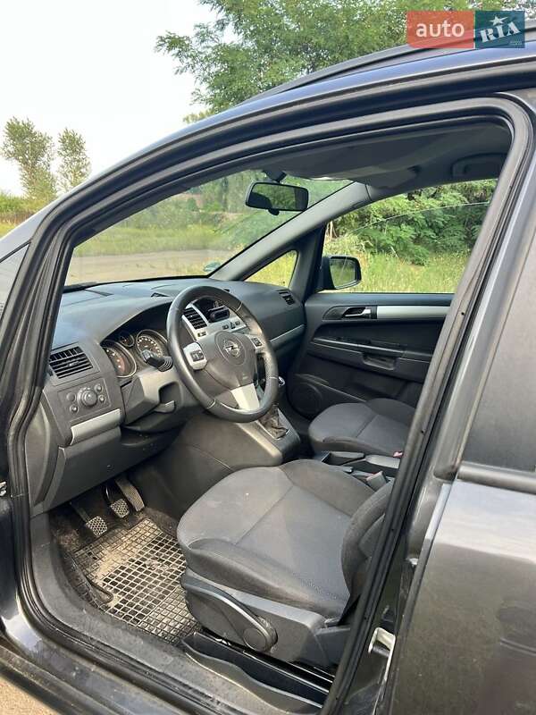 Минивэн Opel Zafira 2012 в Остер фото 11 Минивэн Opel Zafira 2012 в Остер