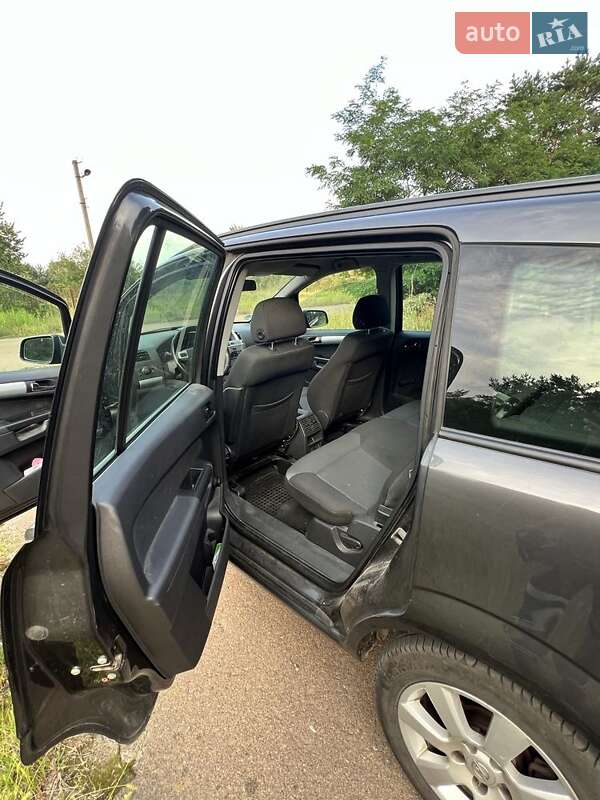 Минивэн Opel Zafira 2012 в Остер фото 16 Минивэн Opel Zafira 2012 в Остер