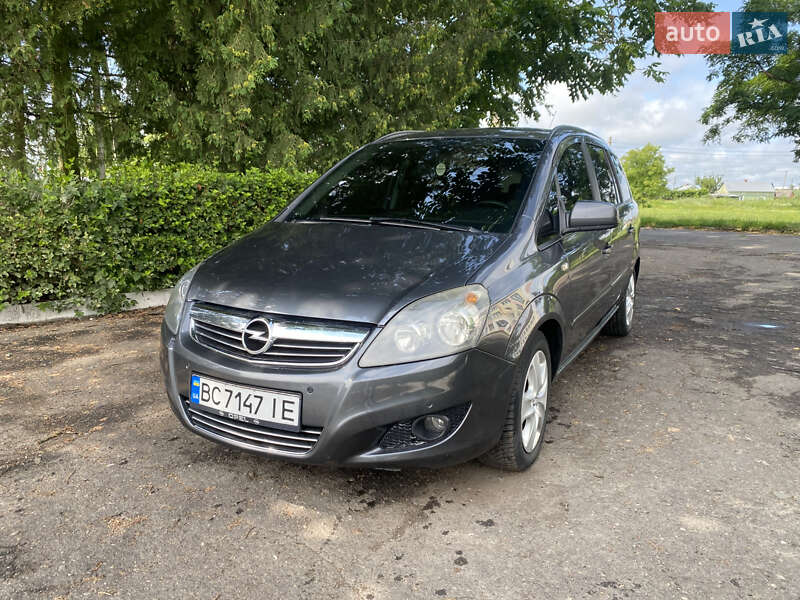 Микровэн Opel Zafira 2012 в Львове фото Микровэн Opel Zafira 2012 в Львове