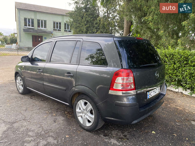 Микровэн Opel Zafira 2012 в Львове фото 6 Микровэн Opel Zafira 2012 в Львове