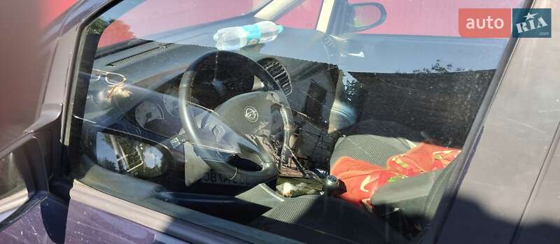 Мінівен Opel Zafira 2003 в Нетішині