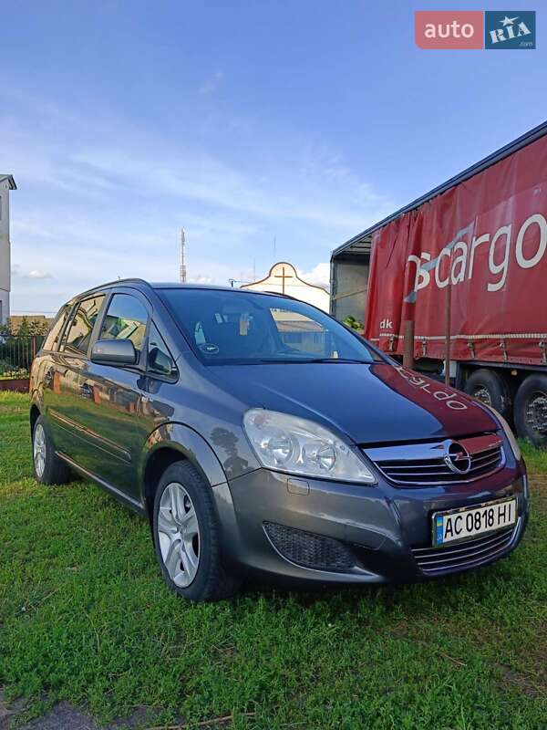 Мінівен Opel Zafira 2010 в 