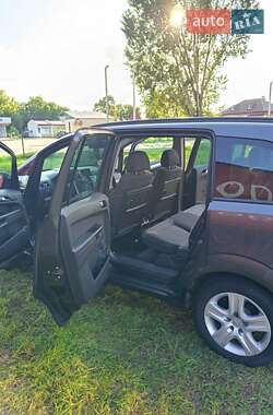 Мінівен Opel Zafira 2010 в 