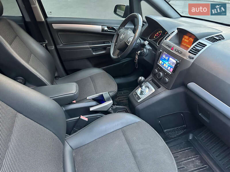 Мінівен Opel Zafira 2006 в Києві