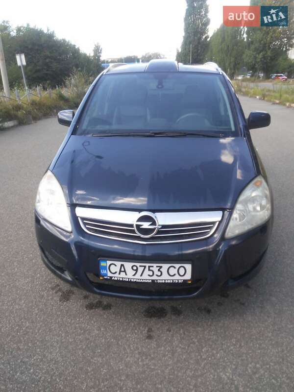Opel Zafira 2011 Opel Zafira 2011