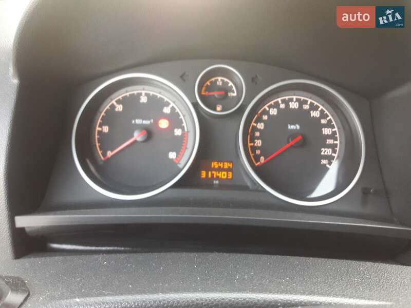 Минивэн Opel Zafira 2012 в Славуте