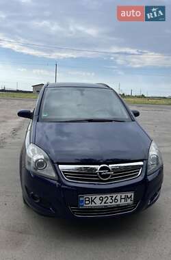 Минивэн Opel Zafira 2008 в Березному