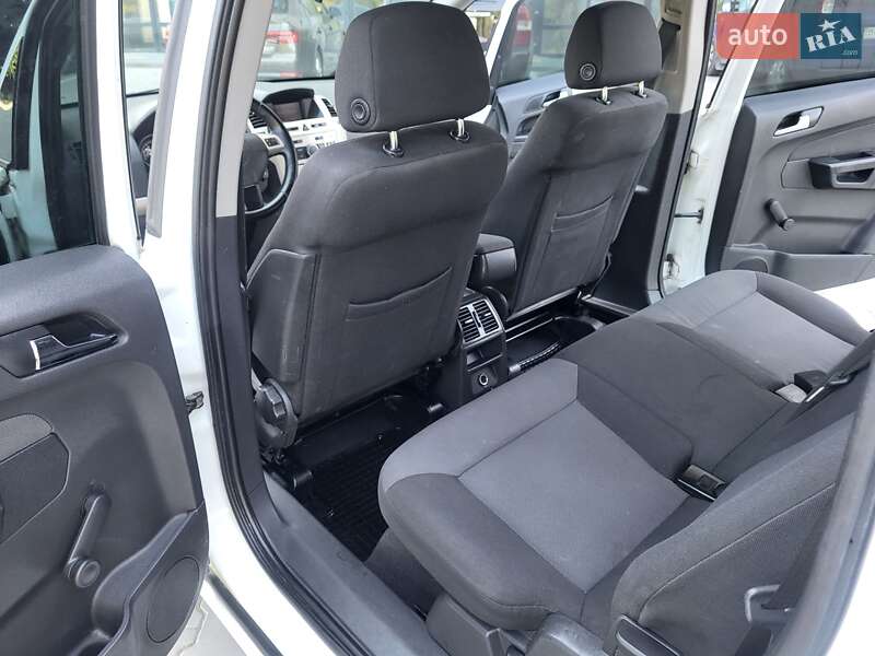 Мінівен Opel Zafira 2008 в Хмельницькому