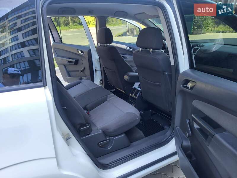 Мінівен Opel Zafira 2008 в Хмельницькому