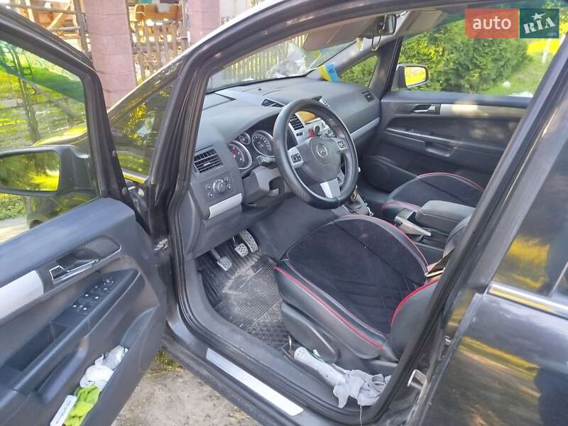 Мінівен Opel Zafira 2007 в Пустомитах
