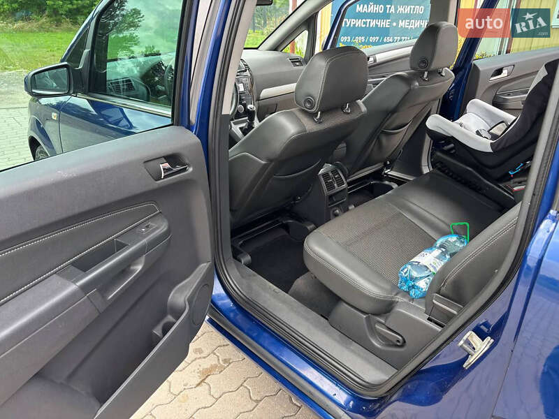 Минивэн Opel Zafira 2009 в Львове
