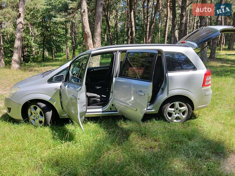 Мінівен Opel Zafira 2008 в Львові