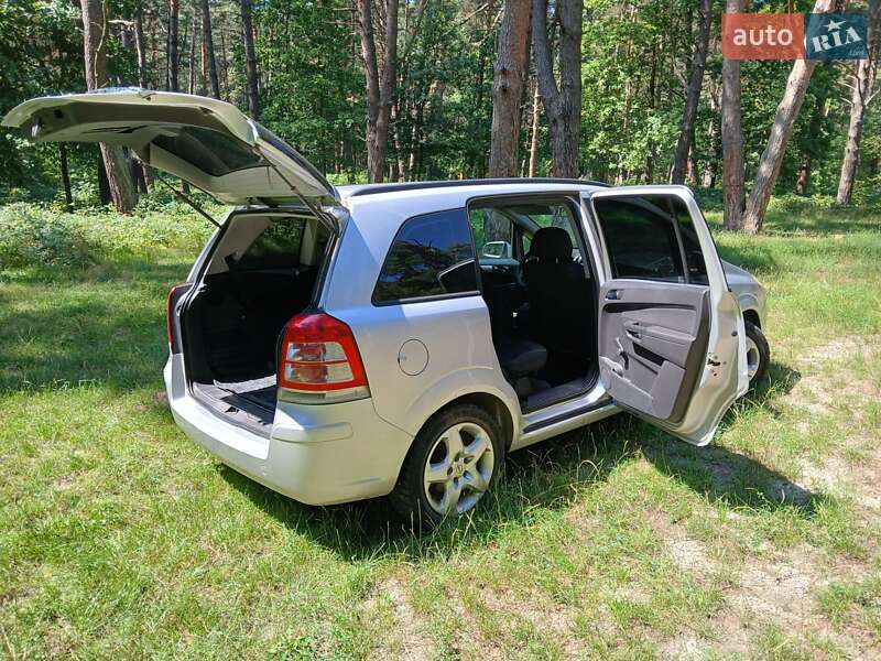 Мінівен Opel Zafira 2008 в Львові
