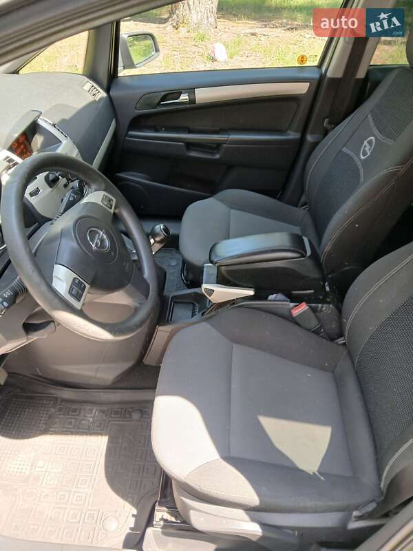 Мінівен Opel Zafira 2008 в Львові