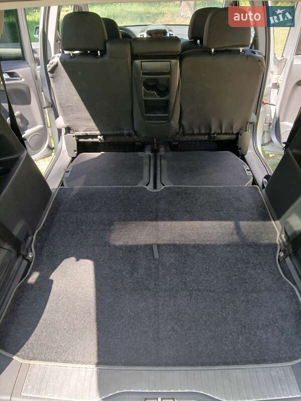 Мінівен Opel Zafira 2008 в Львові