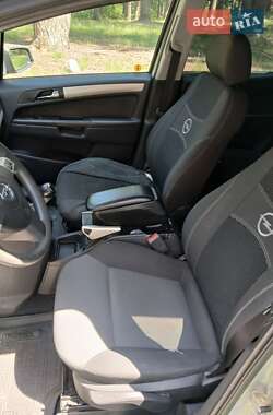 Минивэн Opel Zafira 2008 в Львове
