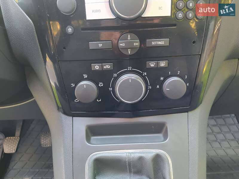 Минивэн Opel Zafira 2008 в Нетешине