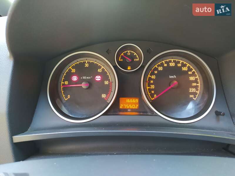 Минивэн Opel Zafira 2008 в Нетешине