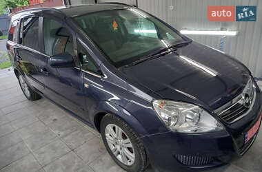 Мінівен Opel Zafira 2011 в Луцьку