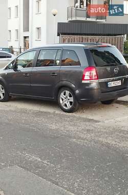 Минивэн Opel Zafira 2011 в Жовкве
