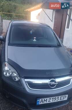 Минивэн Opel Zafira 2007 в 