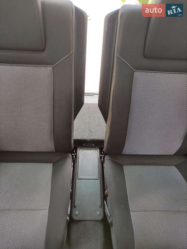 Мінівен Opel Zafira 2011 в Дрогобичі