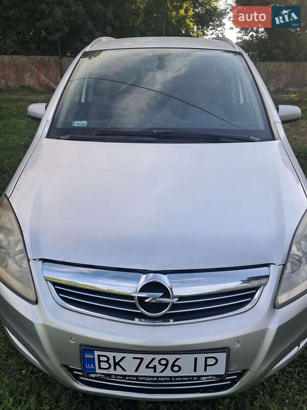 Opel Zafira 2009 Opel Zafira 2009