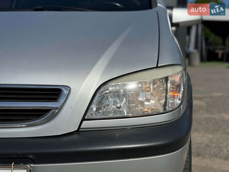 Минивэн Opel Zafira 2003 в Виннице