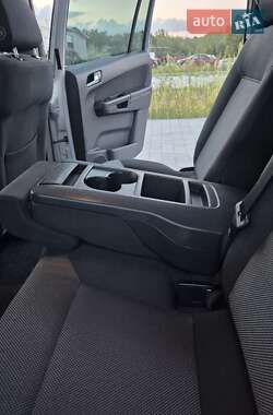 Мінівен Opel Zafira 2011 в 