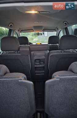 Мінівен Opel Zafira 2011 в 