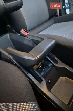 Мінівен Opel Zafira 2011 в 