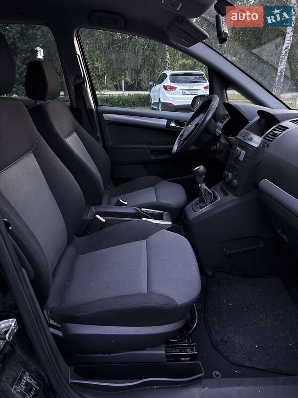 Мінівен Opel Zafira 2006 в Лубнах