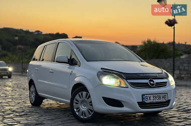 Минивэн Opel Zafira 2010 в Хмельницком