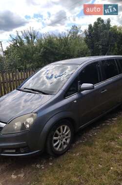 Минивэн Opel Zafira 2005 в Шумске