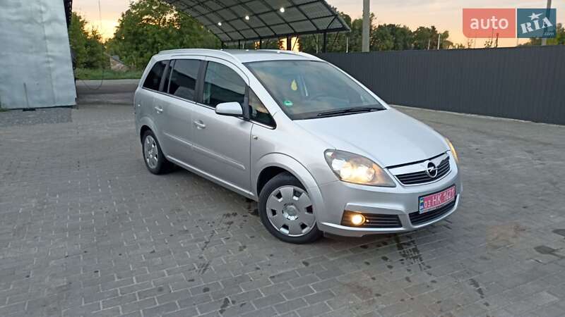 Мінівен Opel Zafira 2007 в Шишаках