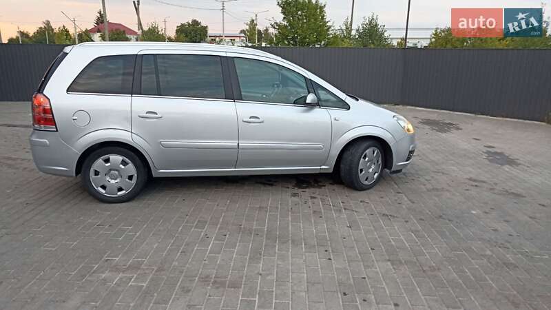 Мінівен Opel Zafira 2007 в Шишаках