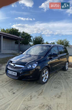 Минивэн Opel Zafira 2011 в Харькове