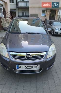 Мінівен Opel Zafira 2010 в Івано-Франківську