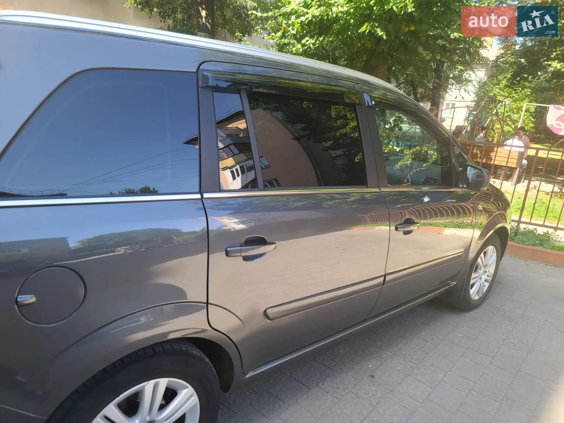 2010 Opel Zafira - мініатюра 12