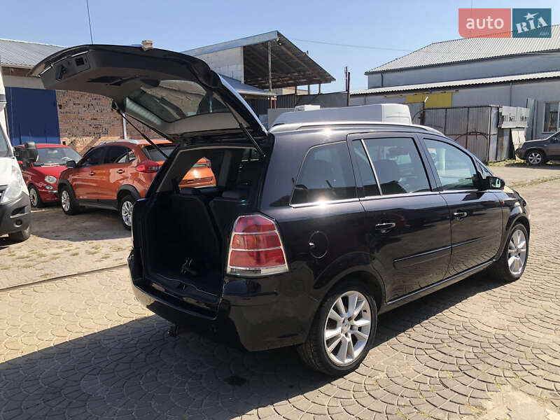 Мінівен Opel Zafira 2005 в Ковелі