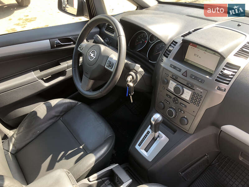 Мінівен Opel Zafira 2005 в Ковелі