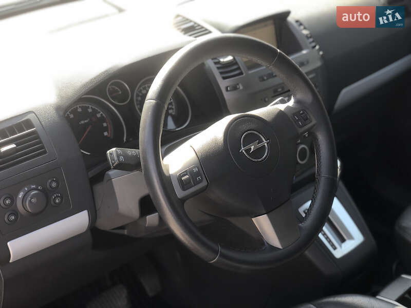 Мінівен Opel Zafira 2005 в Ковелі