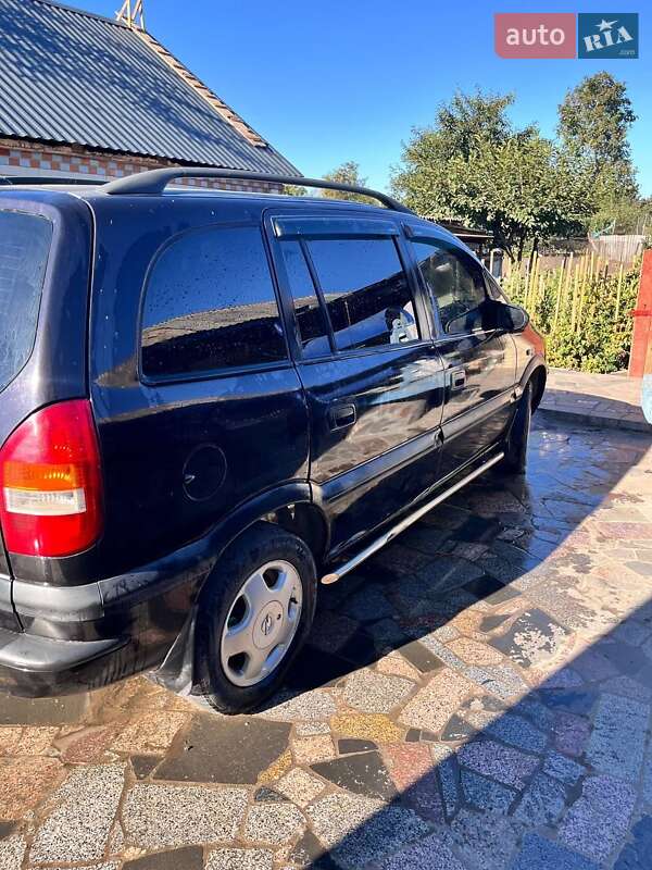Мінівен Opel Zafira 2002 в Жашківу