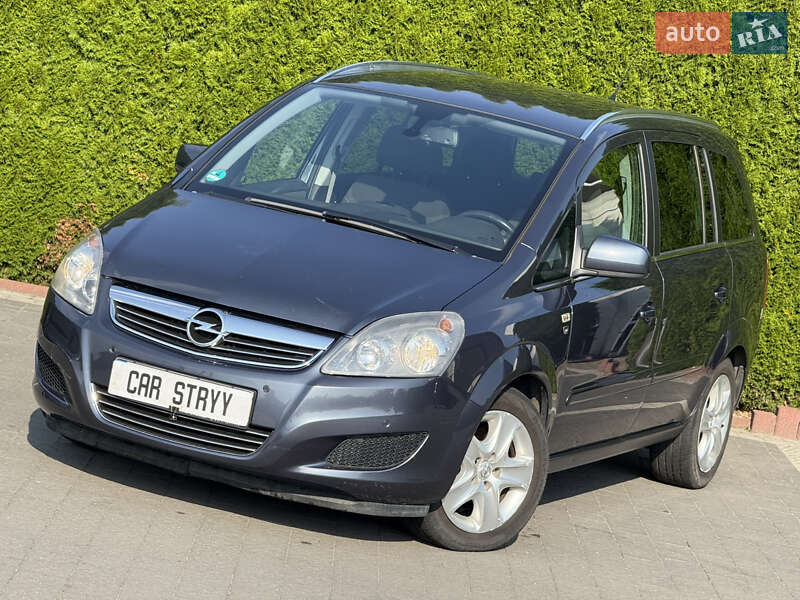 Мінівен Opel Zafira 2010 в Стрию