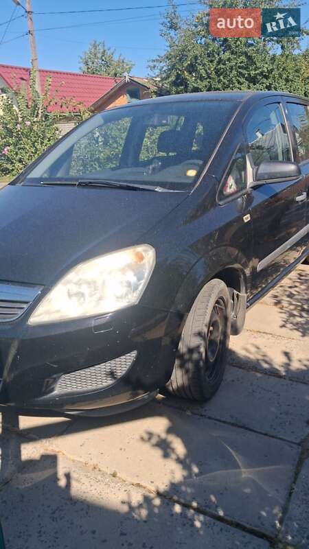 Минивэн Opel Zafira 2008 в Гнивани