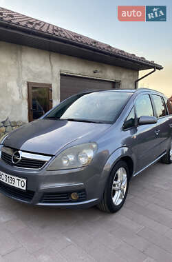 Минивэн Opel Zafira 2007 в Куликове